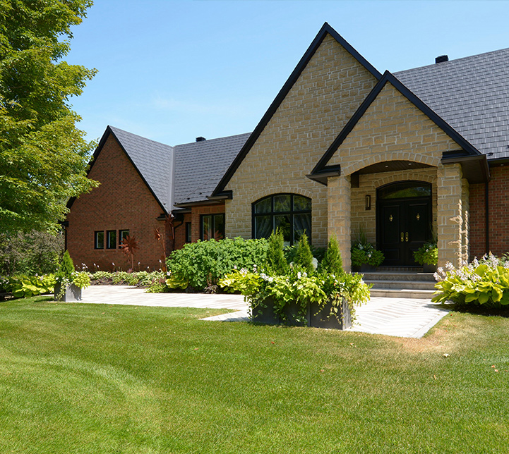 Rideau Forest Where you can’t see the homes for the trees